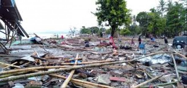 Foto : Tsunami Banten (Internet)