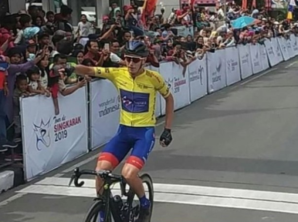 Pembalap Australia Jesse Ewart Sapura Cycling Team (Malaysia) berhasil mempertahan gelar juara Tour de Singkarak (TdS) 2019..