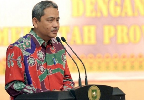 Sekdaprov Riau Ahmad Hijazi 