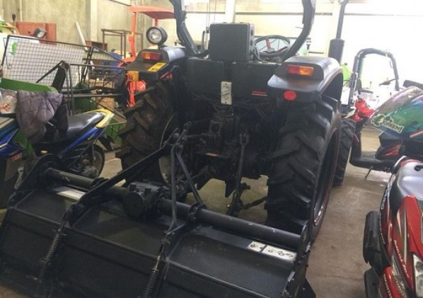Traktor ini diberi nama Autonomus, yang bisa dikendalikan dengan laptop atau android. Foto: int 