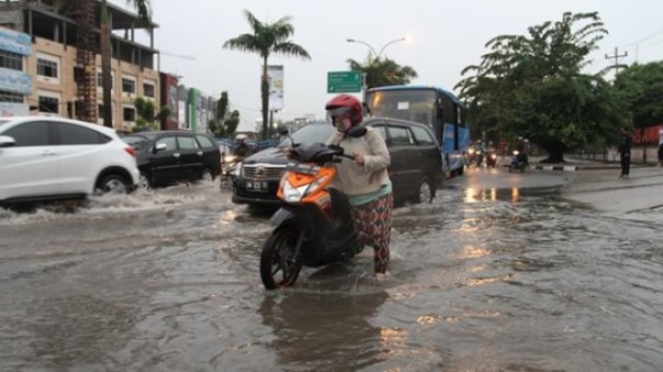 Sejumlah titik di Kota Pekanbaru rawan tergenang banjir bila hujan lebat turun. Foto: int 