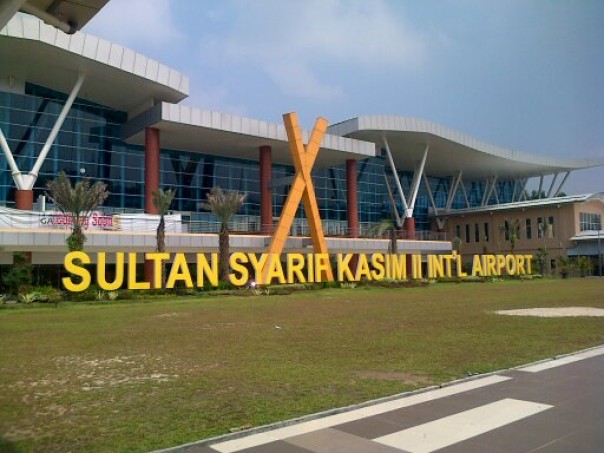 Bandara Sultan Syarif Kasim II