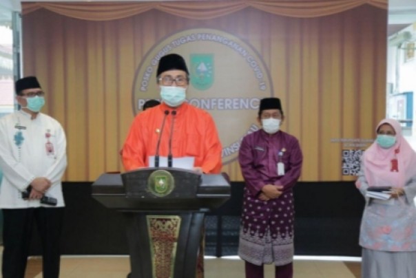 Konferensi pers yang disampaikan Gubernur Riau Syamsuar terkait penambahan pasien positif Covid-19 di Riau pada Jumat (3/4/2020).