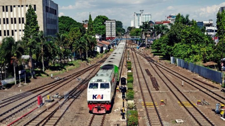 Arus Balik Lebaran  KAI Tambah Kereta Rute Solo Balapan   Pasar Senen