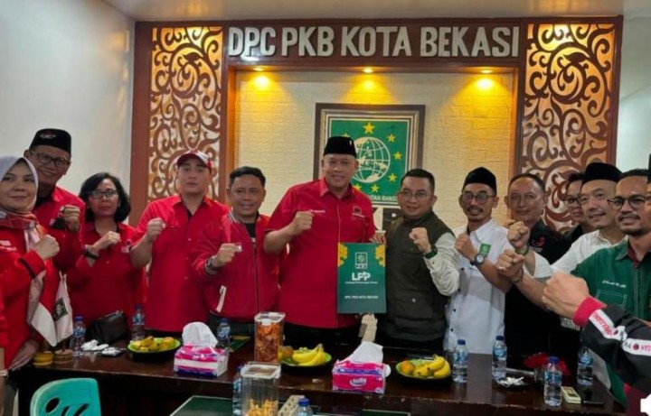 Daftar Ke PKB  Banteng Bekasi Solid Dukung Tri Adhianto Di Pilkada 2024