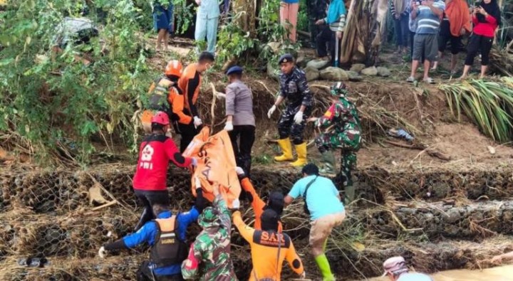 Besok  Kepala BNPB Datang Update Banjir Luwu  12 Meninggal  Terbanyak Di Latimojong  3 268 Terendam