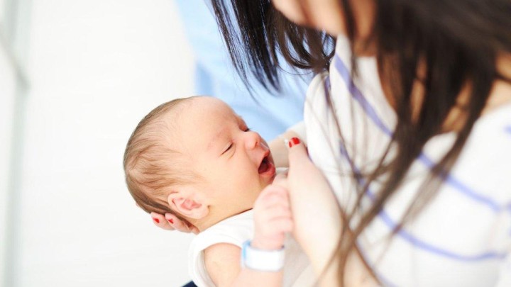 Dok, ASI Belum Keluar Setelah Melahirkan, Apakah Memengaruhi Kesehatan Mental Ibu?