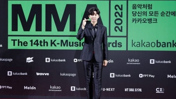 Profil 10 Peraih Penghargaan di Karpet Merah Melon Music Awards 2022