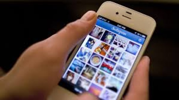 Instagram 