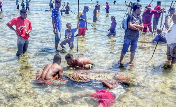 Tradisi Manding di Biak