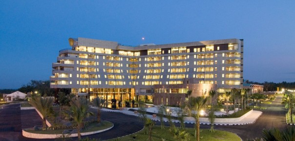 hotel bintang lima, Labersa Grand Hotel & Convention Center