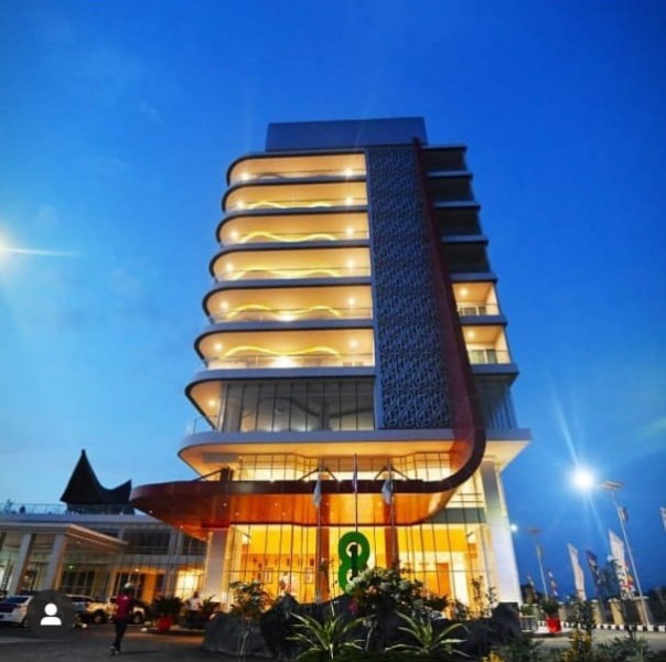 Labersa Toba Hotel & Convention Center turut kembangkan pariwisata di Kota Balige, Toba, Sumatera Utara.