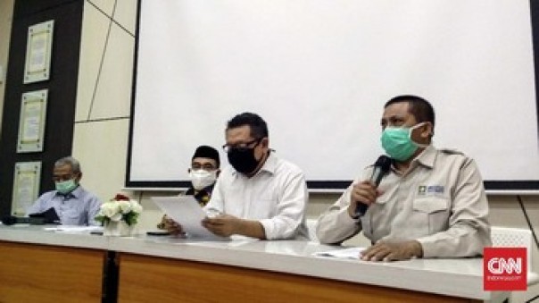 Civitas Akademika UII Yogyakarta akan melaporkan tukang teror Guru Besar FH UII ke Kepolisian. 