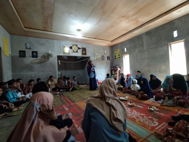 Kunjungan tim relawan covid-19 ACT wilayah Riau ke panti asuhan Al Akbar pada Senin (15/6/2020).