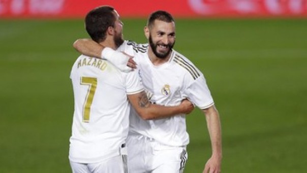 Real Madrid kalahkan Sociedad 2-1, Senin dini hari WIB. 