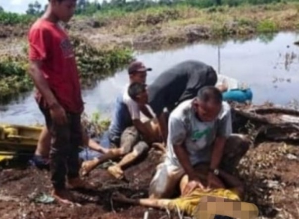 Operator dan Kernet Excavator Meninggal Saat Terjun ke Kanal di Bengkalis Riau/R24