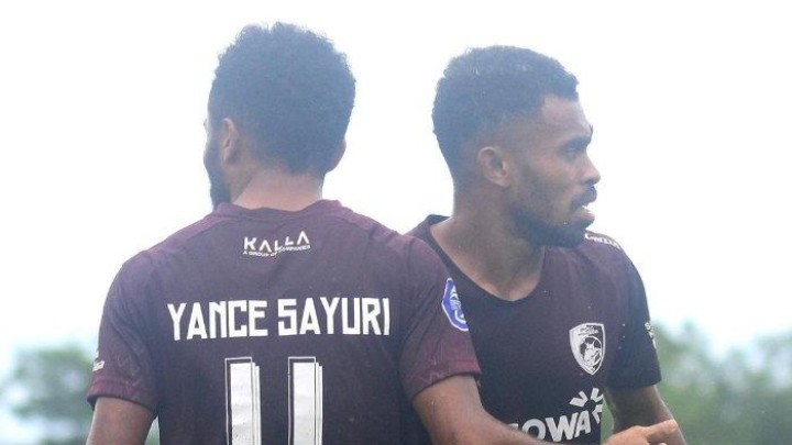 Sosok Yance Sayuri dan Yakob Sayuri, Si Kembar yang Bawa PSM Makassar Dekati Trofi Juara Liga 1