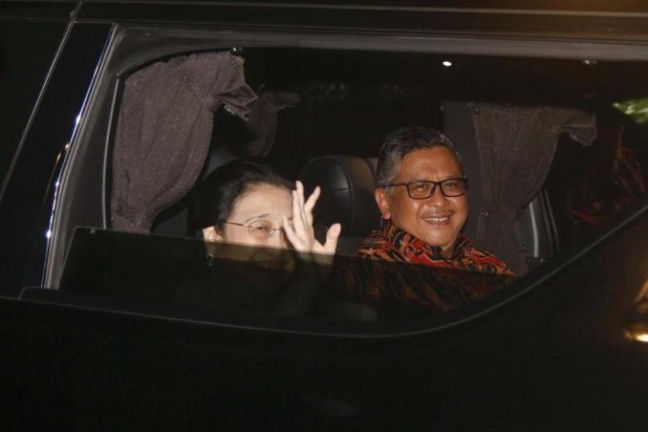 Teka teki Cawapres Ganjar  Hasto  Bukan Cuma Mister X  Tapi Bisa Miss X