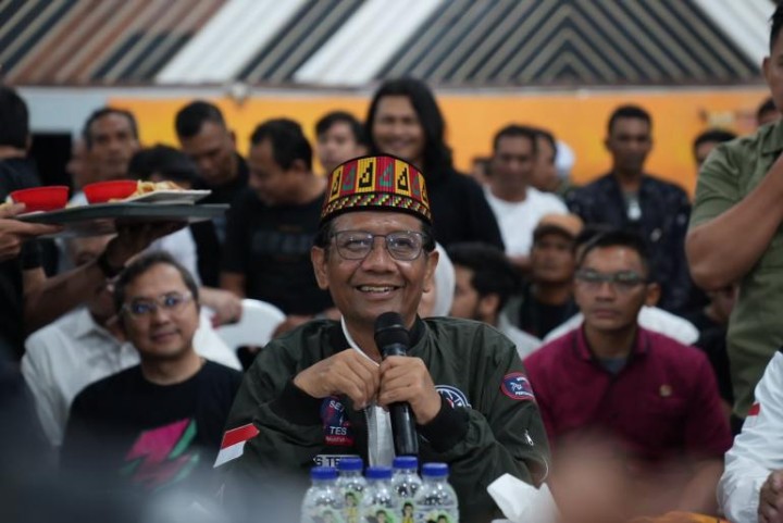 Tabrak Prof Aceh  Ini Tawaran Program Mahfud MD Untuk Serambi Mekah