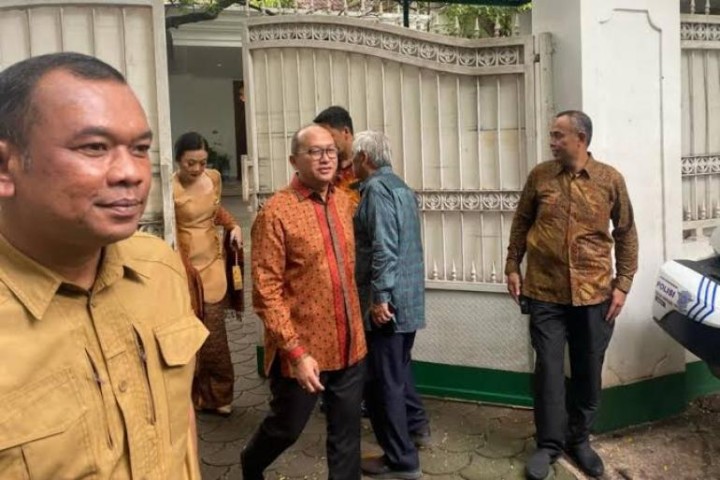 Rosan Roeslani Sowan Ke Megawati  Mubalig Muda Beri Apresiasi